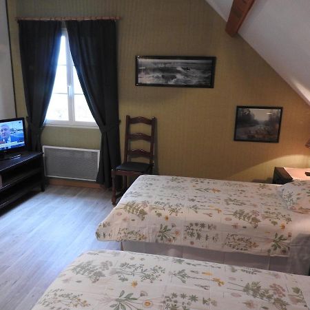 La Dinandière La Chapelle-de-Bragny Extérieur photo