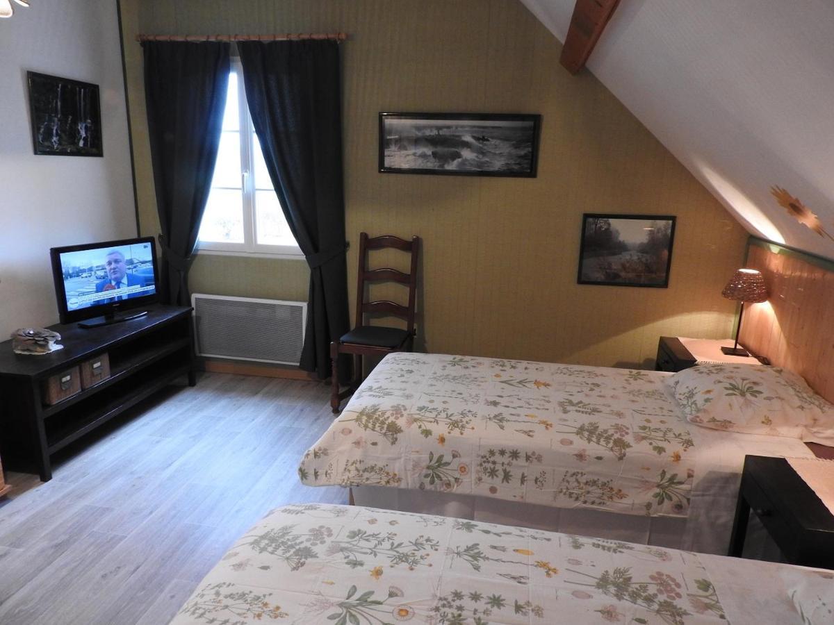 La Dinandière La Chapelle-de-Bragny Extérieur photo
